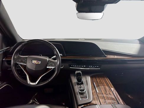 Used 2021 Cadillac Escalade Premium Luxury w/ Driver Assist Tech Package AWD/4WD image 25