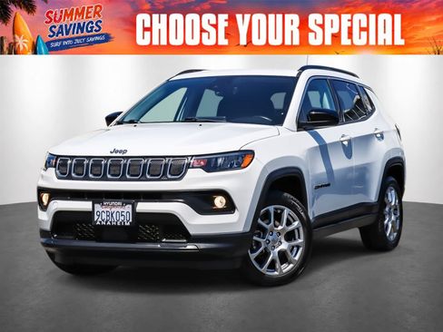Used 2022 Jeep Compass Latitude AWD/4WD image 1