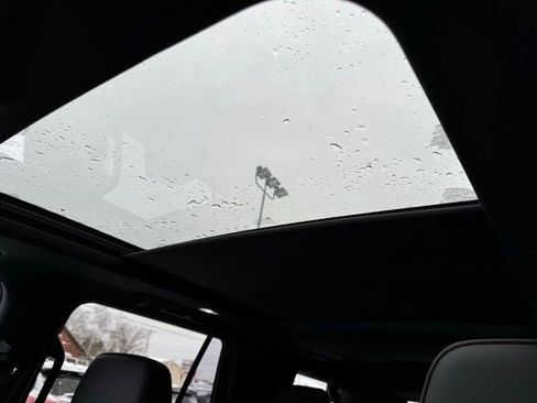 Used 2021 Chevrolet Tahoe RST w/ Luxury Package image 24