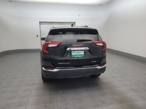 Used 2024 GMC Terrain SLT AWD/4WD image 6