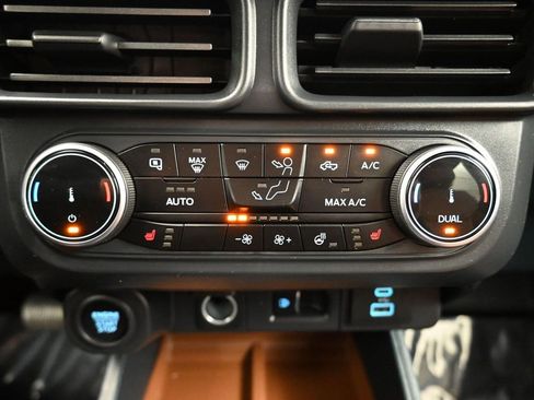 Used 2024 Ford Maverick Lariat image 23