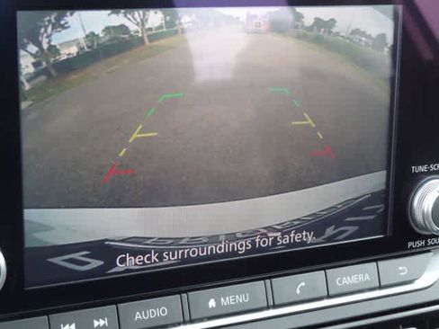 Used 2025 Nissan Altima 2.5 SV FWD image 22