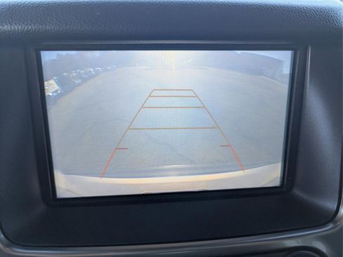 Used 2018 Chevrolet Tahoe LT image 19