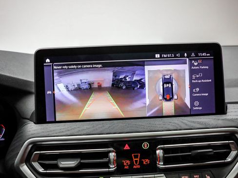 Used 2025 BMW X4 xDrive30i w/ Premium Package image 26