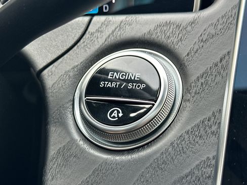 Used 2024 Mercedes-Benz E 350 4MATIC Sedan image 21