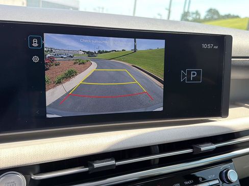 Used 2025 Hyundai Tucson SEL FWD image 26