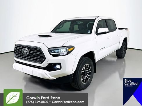 Used 2023 Toyota Tacoma TRD Sport image 3