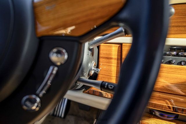 Used 2010 Rolls-Royce Phantom Drophead Coupe RWD image 37