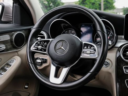 Used 2019 Mercedes-Benz C 300 Sedan image 11