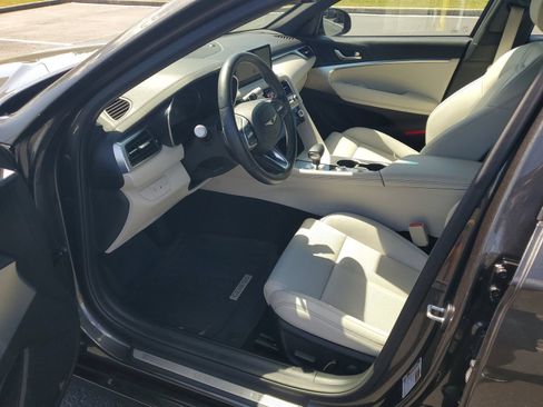 Used 2025 Genesis G70 2.5T RWD image 15