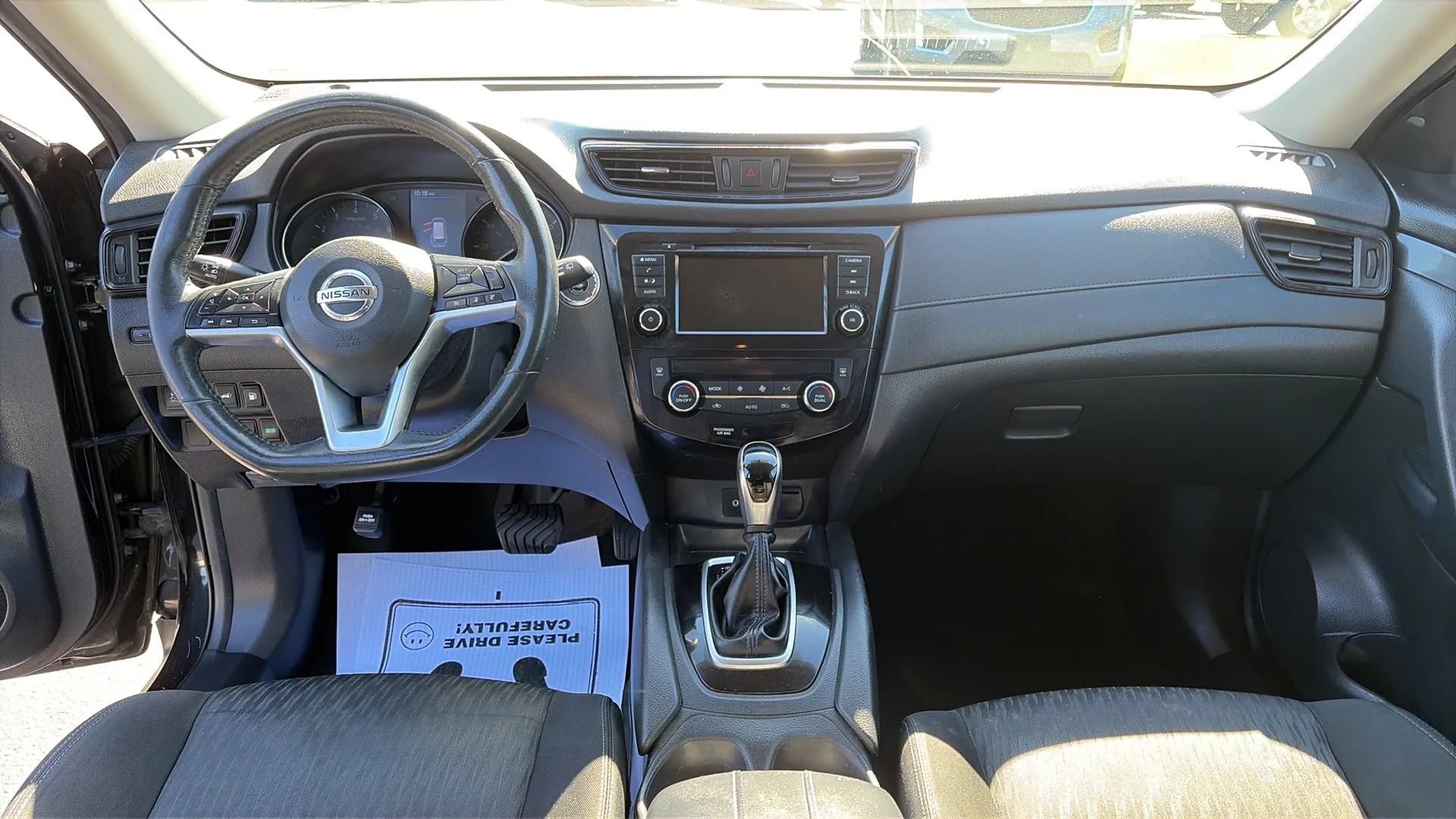 Used 2018 Nissan Rogue SV FWD image 15
