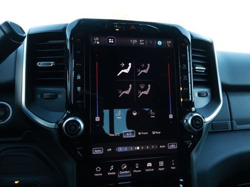 New 2026 RAM 2500 Big Horn AWD/4WD image 17