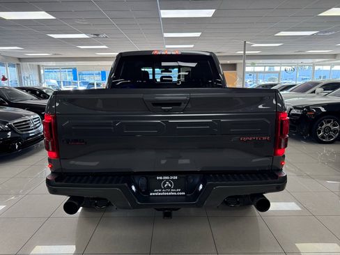 Used 2018 Ford F150 Raptor w/ Equipment Group 802A Luxury image 5