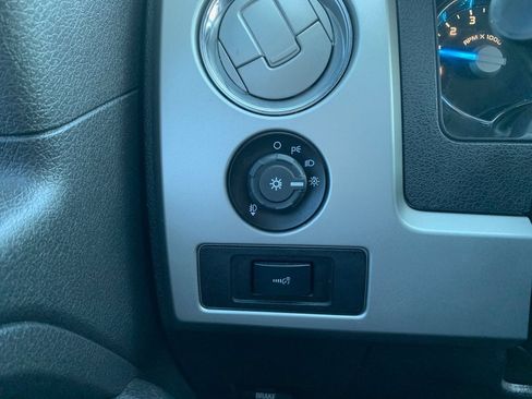 Used 2014 Ford F150 King Ranch w/ King Ranch Luxury Package image 14