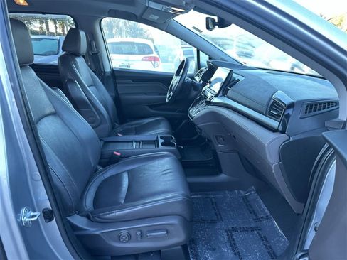 Used 2021 Honda Odyssey Touring image 17