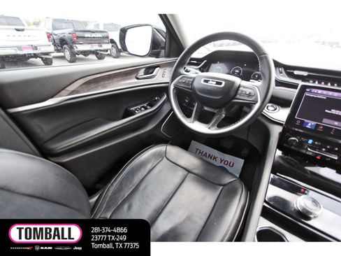 Used 2022 Jeep Grand Cherokee L Limited w/ Luxury Tech Group II image 9
