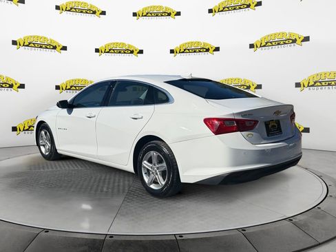 Used 2024 Chevrolet Malibu LT image 3