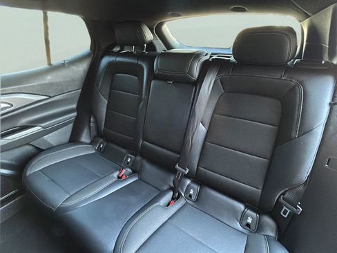 Used 2025 Chevrolet Equinox EV LT FWD image 18