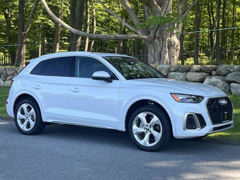 Used 2023 Audi Q5 2.0T Premium Plus w/ Premium Plus Package AWD/4WD image 31