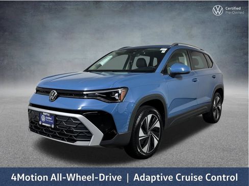Used 2025 Volkswagen Taos SE w/ Panoramic Sunroof Package AWD/4WD image 4