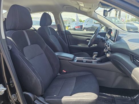 Used 2021 Nissan Sentra SV FWD image 18