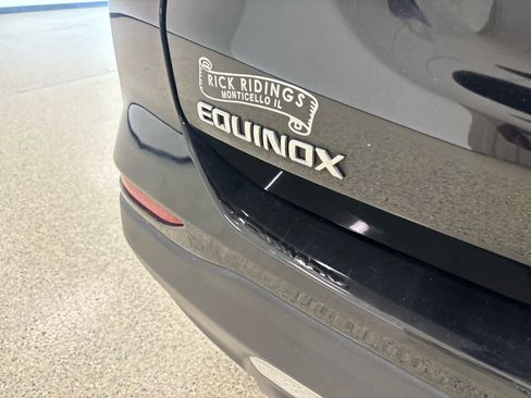 Used 2023 Chevrolet Equinox LT image 11