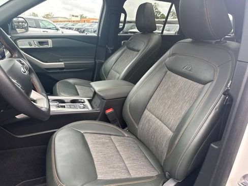 Used 2024 Ford Explorer Timberline w/ Timberline Technology Package AWD/4WD image 9