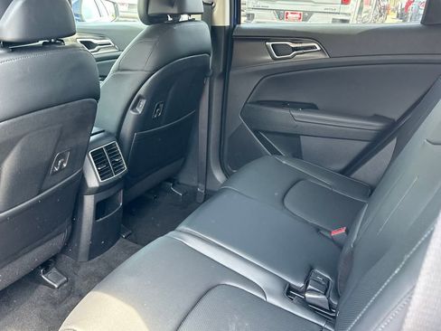 Used 2024 Kia Sportage EX image 10