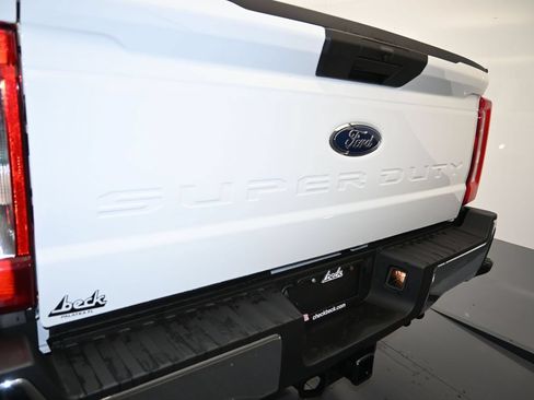 New 2026 Ford F250 XL w/ XL Chrome Package AWD/4WD image 26