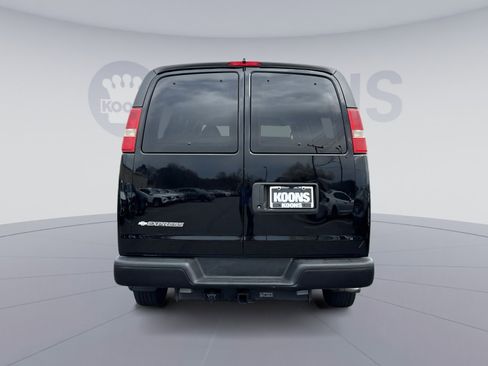 Used 2014 Chevrolet Express 3500 LS image 5