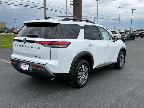 New 2026 Nissan Pathfinder SL AWD/4WD image 5