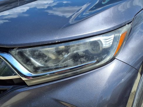 Used 2017 Honda CR-V LX image 6