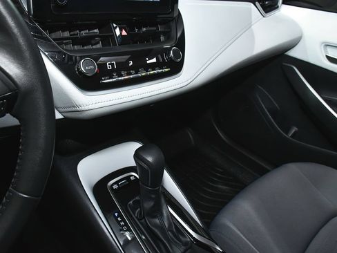 Used 2023 Toyota Corolla SE AWD/4WD image 31
