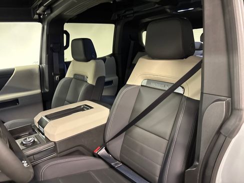 New 2026 GMC Hummer EV SUV AWD/4WD image 28