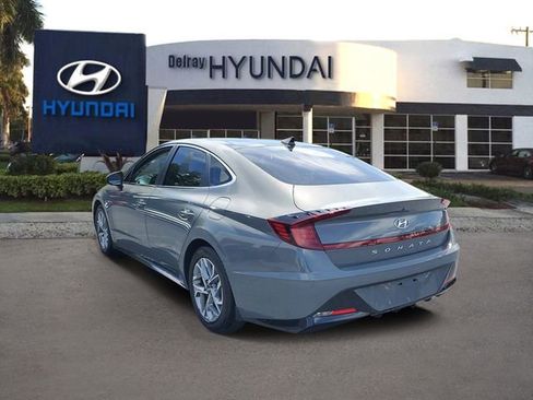 Certified 2023 Hyundai Sonata SEL w/ Convenience Package FWD image 4