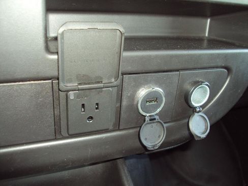 Used 2021 Chevrolet Express 3500 Extended w/ Driver Convenience Package RWD image 19