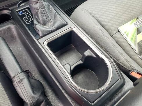 Used 2021 Toyota Tacoma SR image 11