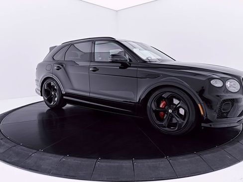 Used 2023 Bentley Bentayga AWD/4WD image 14