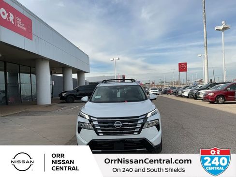 New 2026 Nissan Rogue Platinum w/ Platinum Premium Package AWD/4WD image 2