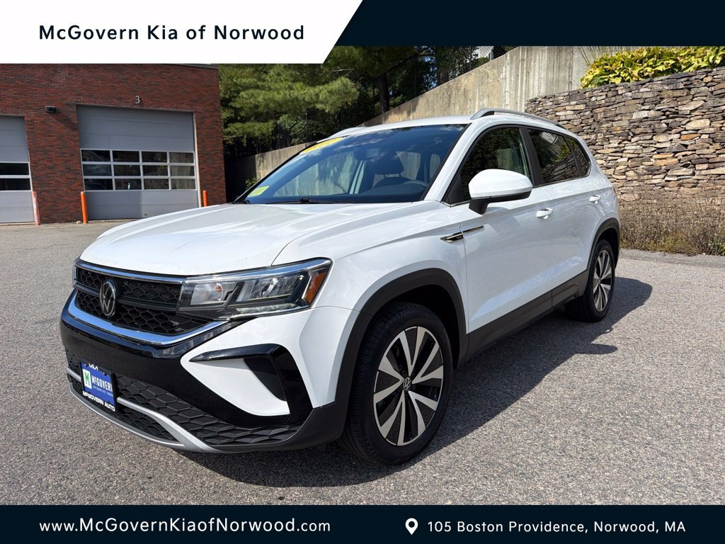 Used 2022 Volkswagen Taos SE AWD/4WD image 1