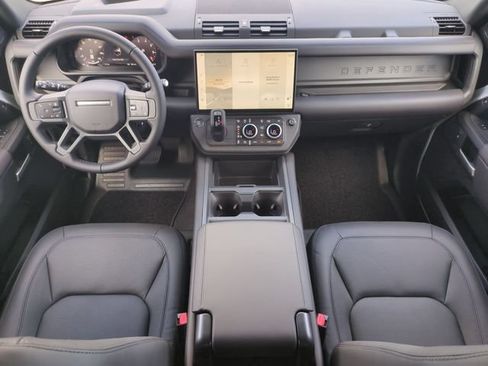 New 2026 Land Rover Defender 130 X-Dynamic SE AWD/4WD image 14