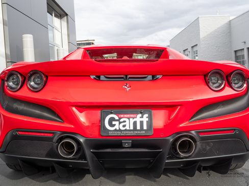 Certified 2022 Ferrari F8 Tributo image 6