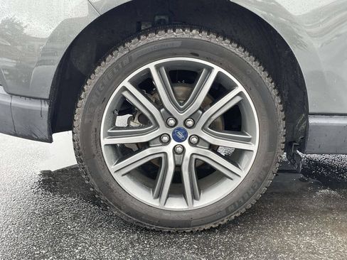 Used 2019 Ford Edge Titanium FWD image 31