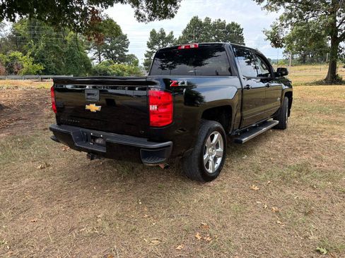 Used 2018 Chevrolet Silverado 1500 LT w/ Texas Edition AWD/4WD image 6