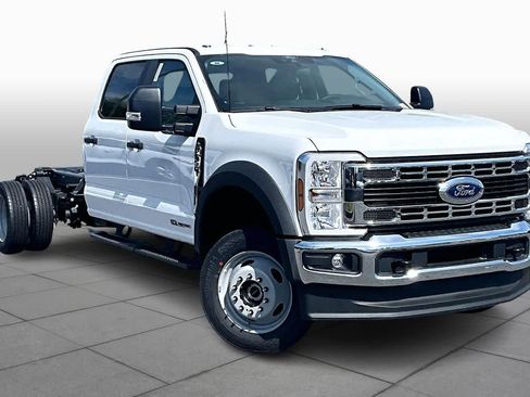 New 2026 Ford F550 4x4 Crew Cab Super Duty w/ XL Chrome Package image 2