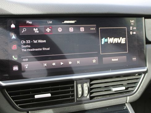 Used 2022 Porsche Cayenne image 19