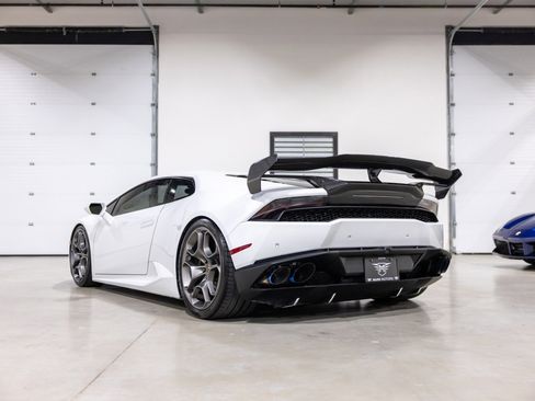 Used 2016 Lamborghini Huracan LP 610-4 image 6