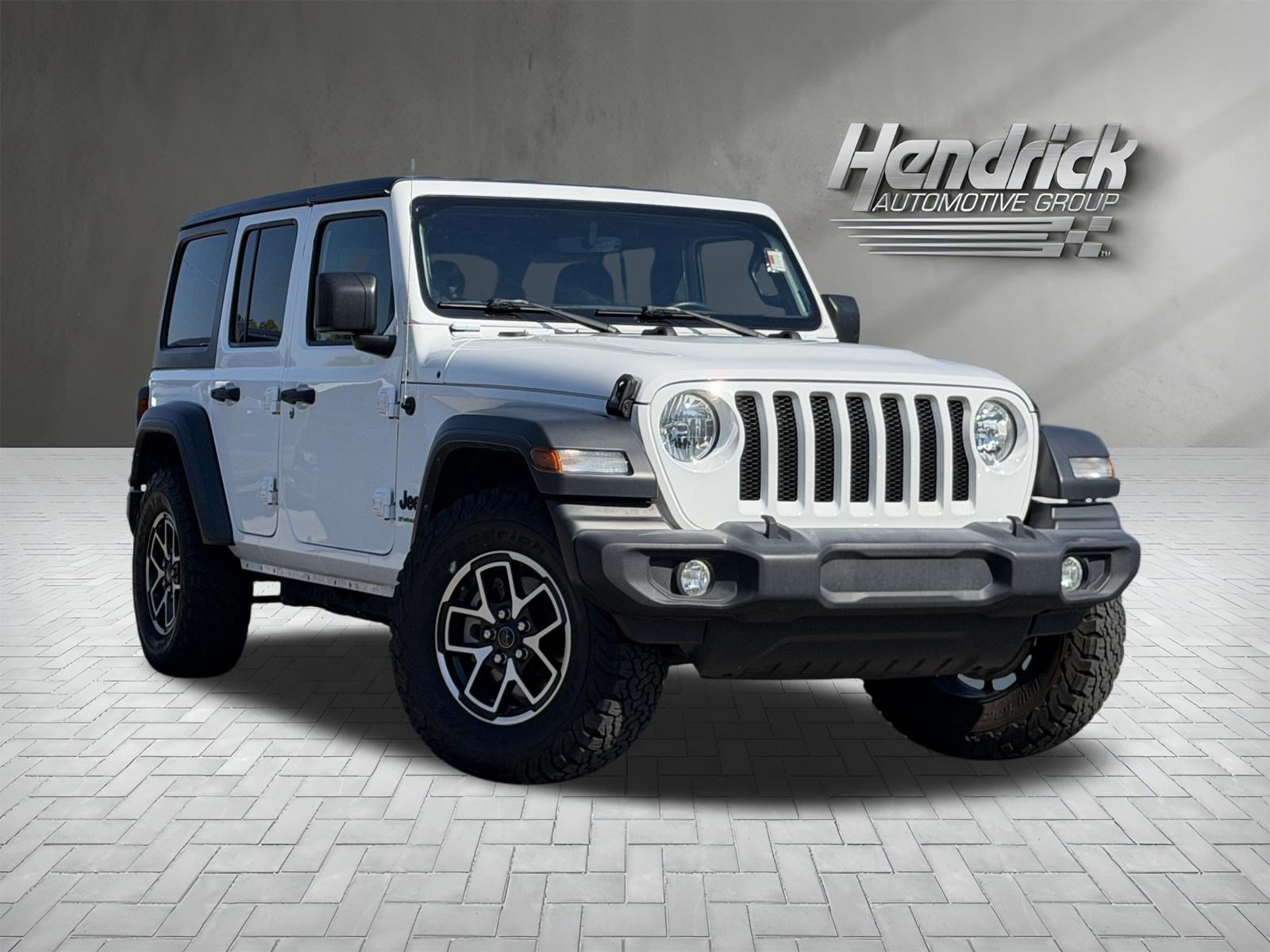 Used 2023 Jeep Wrangler Unlimited Sport AWD/4WD image 2