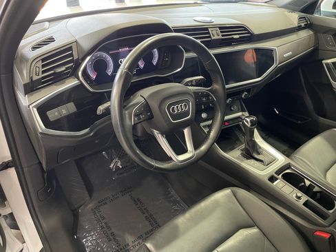 Used 2019 Audi Q3 2.0T Premium Plus w/ Premium Plus Package AWD/4WD image 24