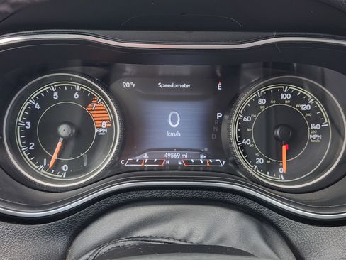 Used 2022 Jeep Cherokee Trailhawk AWD/4WD image 18